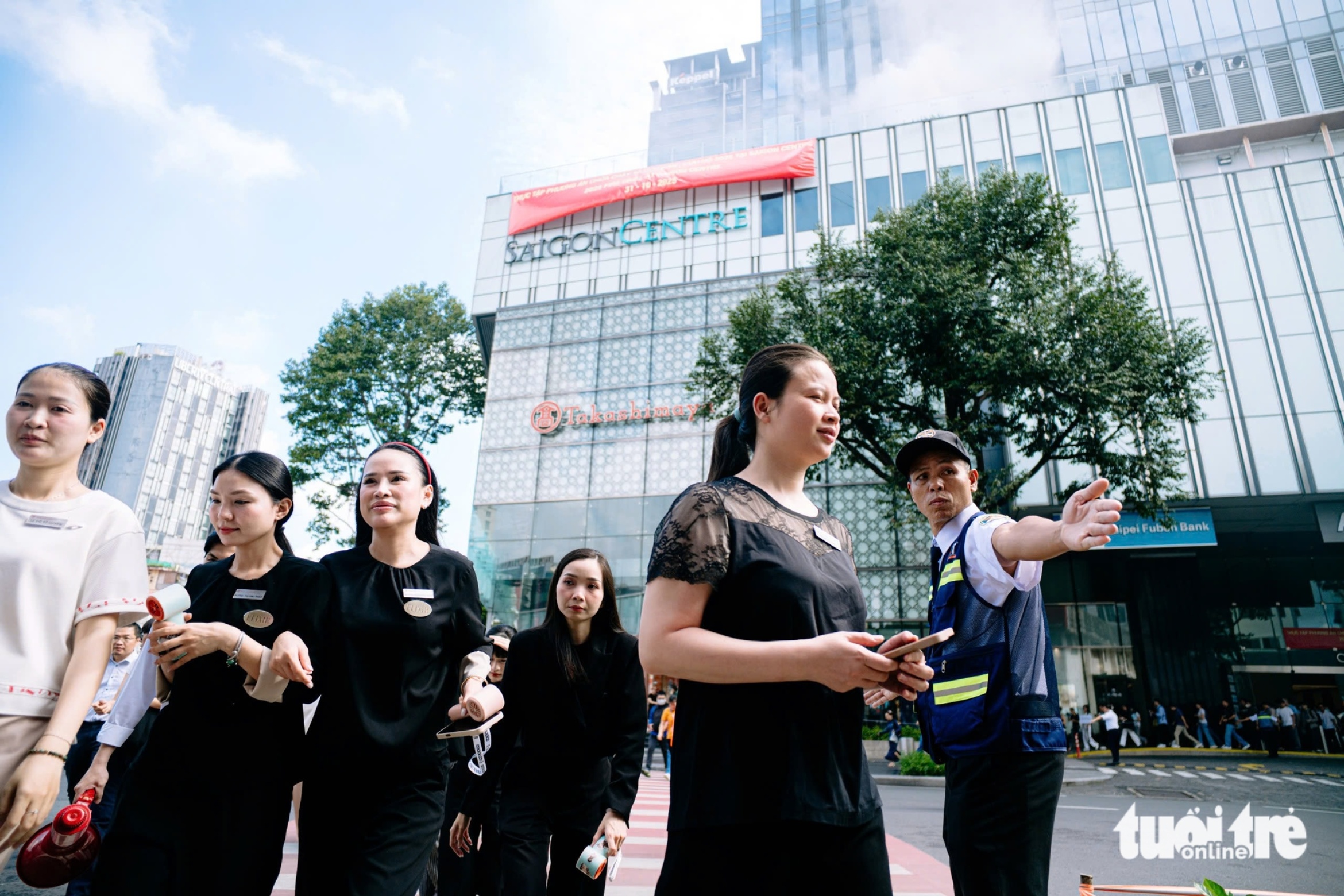 西贡中心大楼的消防和救援演练